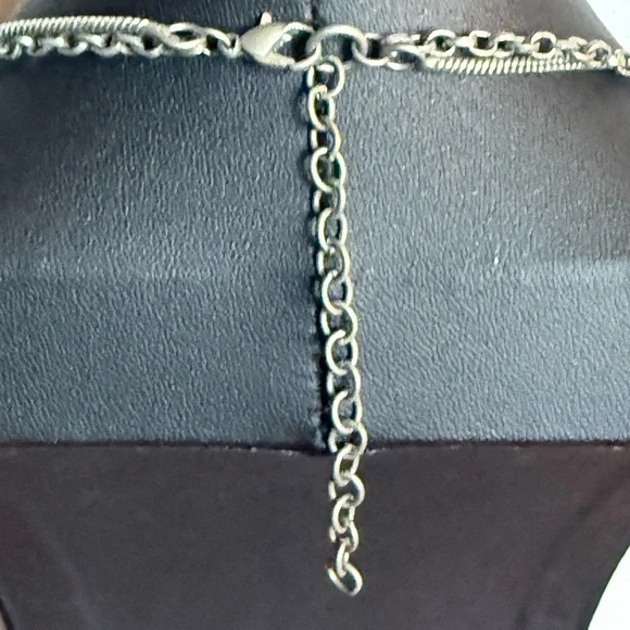 Silver Tone Chain and Faux Pearl layered Necklace with Organic Design - Picture 14 of 15